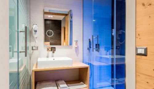 Family Junior Suite (2 Adults + 2 Children)