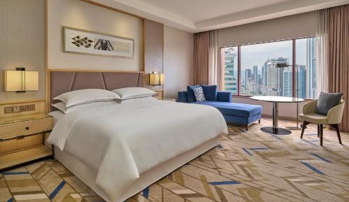 1 King Bed, City View, Club Lounge Access, Room