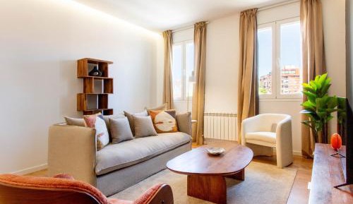 Three-Bedroom Apartment - High Floor