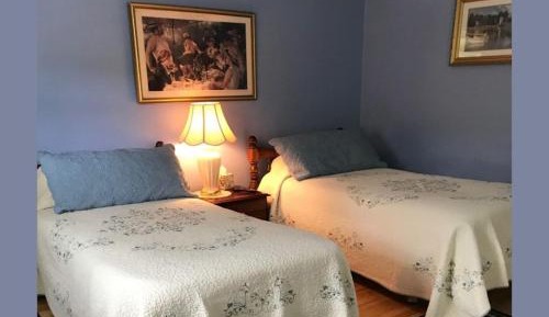 Double Room with Shared Bathroom