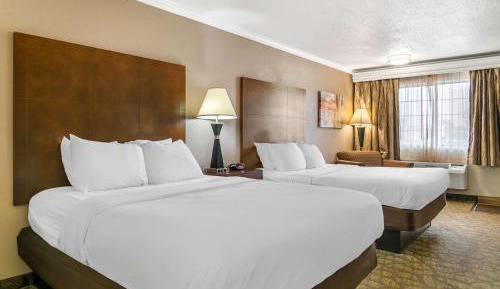 Queen Room with Two Queen Beds - Non-Smoking