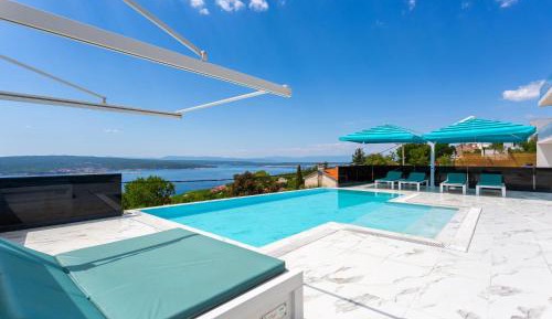 Four-Bedroom Vacation Home