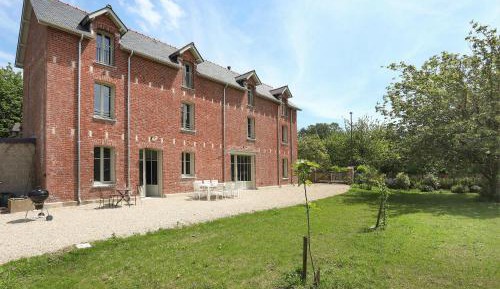 Five-Bedroom Holiday Home