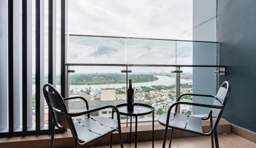 Three-Bedroom Deluxe Apartment