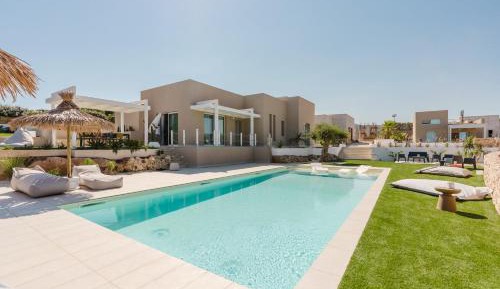 Villa with Sea View
