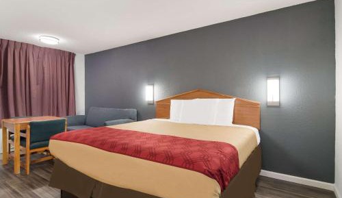 Standard King Room with Sofa Bed - Non Smoking