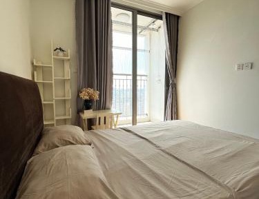 Queen Room with Balcony