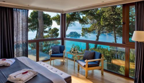 Kalotheatis Two-Bedroom Bungalow Sea View