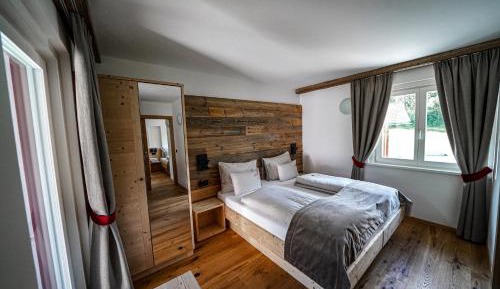 Double Room with Balcony (3 Adults)