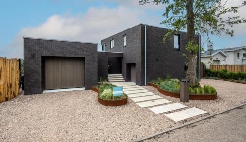 Six-Bedroom Holiday Home
