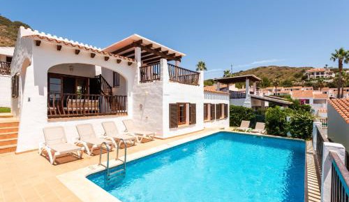 Three-Bedroom Villa (6 Adults)