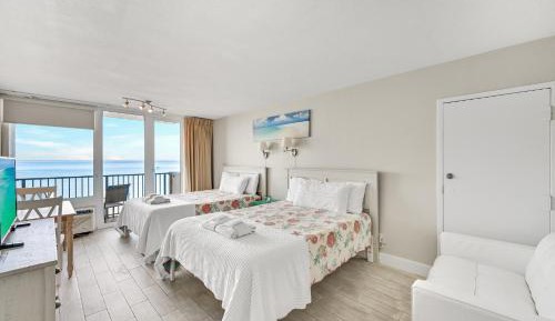 Studio with Sea View