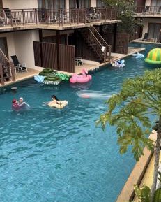 Deluxe Double or Twin Room with Pool Access