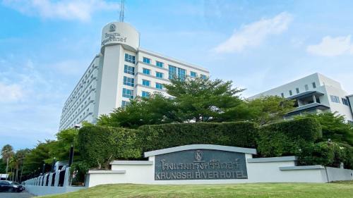 Suite with River View