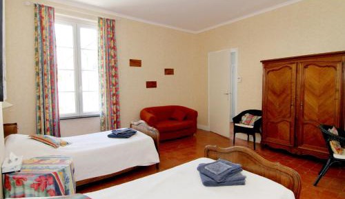 Classic Twin Room