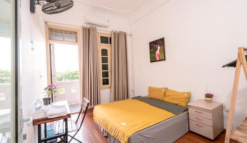 Queen Room with Balcony