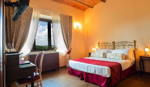 Deluxe Double or Twin Room with Balcony