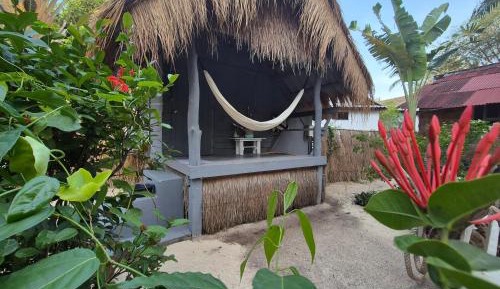 Bungalow with Garden View