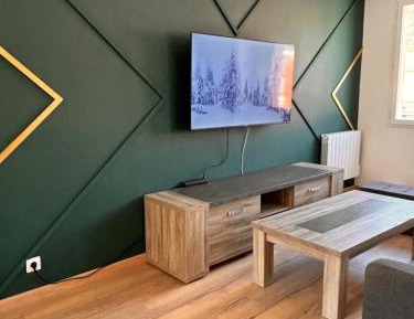 Two-Bedroom Deluxe Apartment