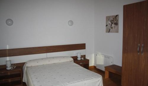 Family Room (2 Adults + 2 Children)
