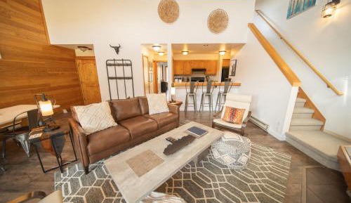 Two-Bedroom Apartment with Balcony