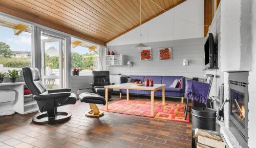 Two-Bedroom Holiday Home