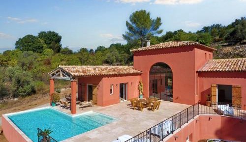 Five-Bedroom Holiday Home