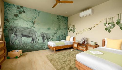 Family Room with Lake View