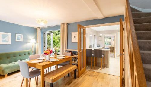 Three-Bedroom Holiday Home 