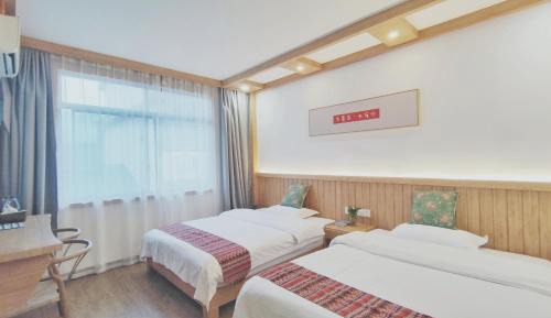 Twin Room with Private Bathroom