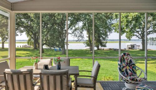 Four-Bedroom Holiday Home