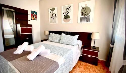 Three-Bedroom Apartment with Balcony