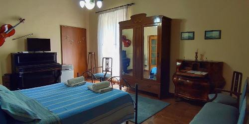 Double Room with Mountain View