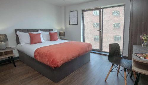 Two-Bedroom Apartment with Two Double Beds and Sofa Bed - Walk-In Shower/Non-Smoking