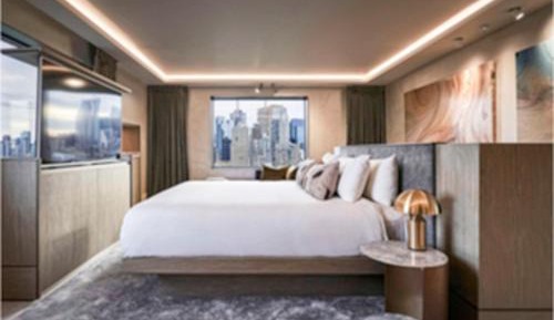 William Clarke Sky Villa with One King Bed and Lounge Access - Top Floor