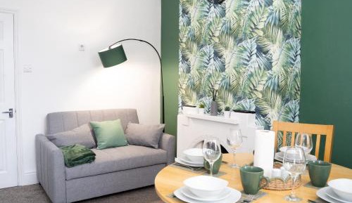One-Bedroom Deluxe Apartment