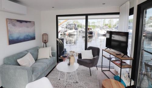 Two-Bedroom Holiday Home