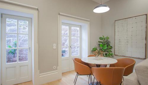 One-Bedroom Apartment with Terrace
