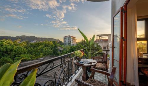 Deluxe Double Room with Balcony