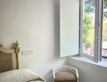 Deluxe One-Bedroom Apartment with Garden View