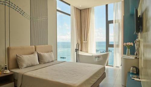 Deluxe Double Room with Bath