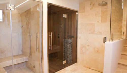 Suite with Sauna