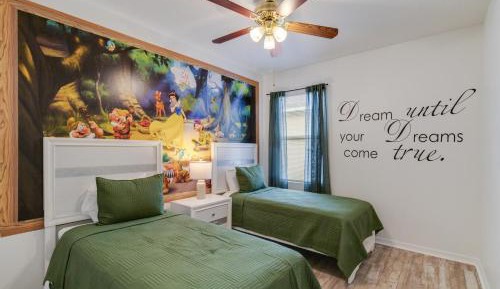 Five-Bedroom Holiday Home