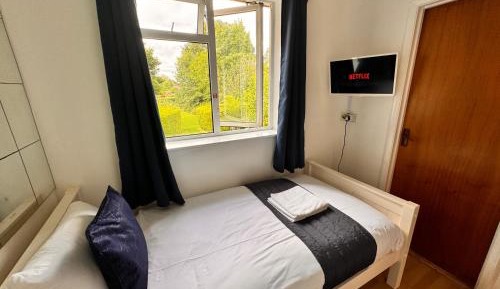 Deluxe Single Room