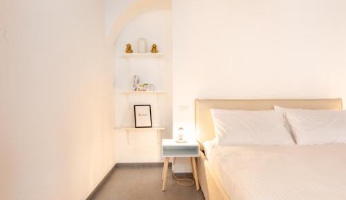 Studio Apartment with One Double Bed