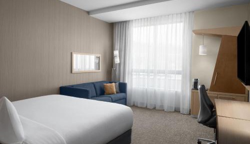 King Room with Sofa Bed