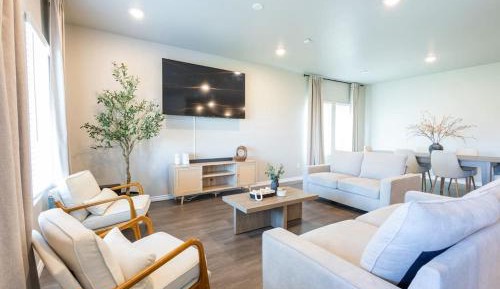 Four-Bedroom Holiday Home