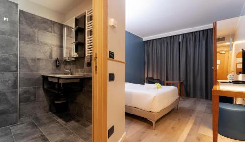 Classic Twin Room