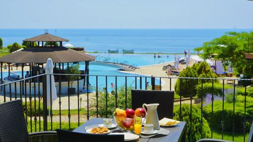 Two-Bedroom Apartment with Balcony and Sea View