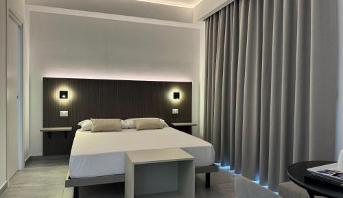 Double Room with Balcony (2 Adults + 1 Child)